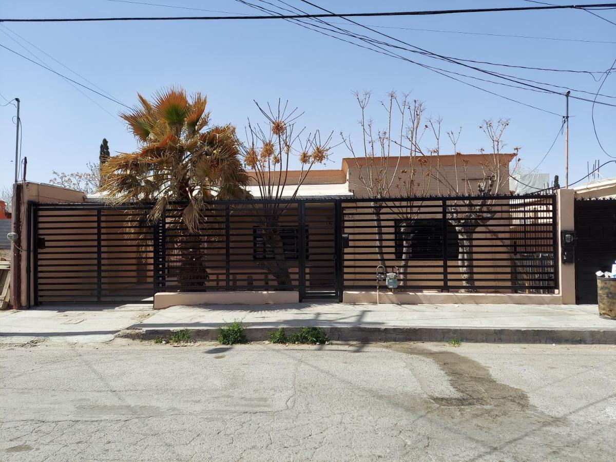 Villa Casa En La Zona Centro De La Ciudad Ciudad Juárez Esterno foto