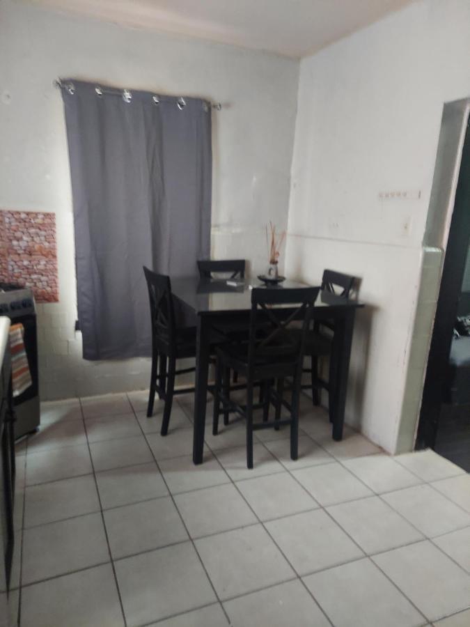 Villa Casa En La Zona Centro De La Ciudad Ciudad Juárez Esterno foto